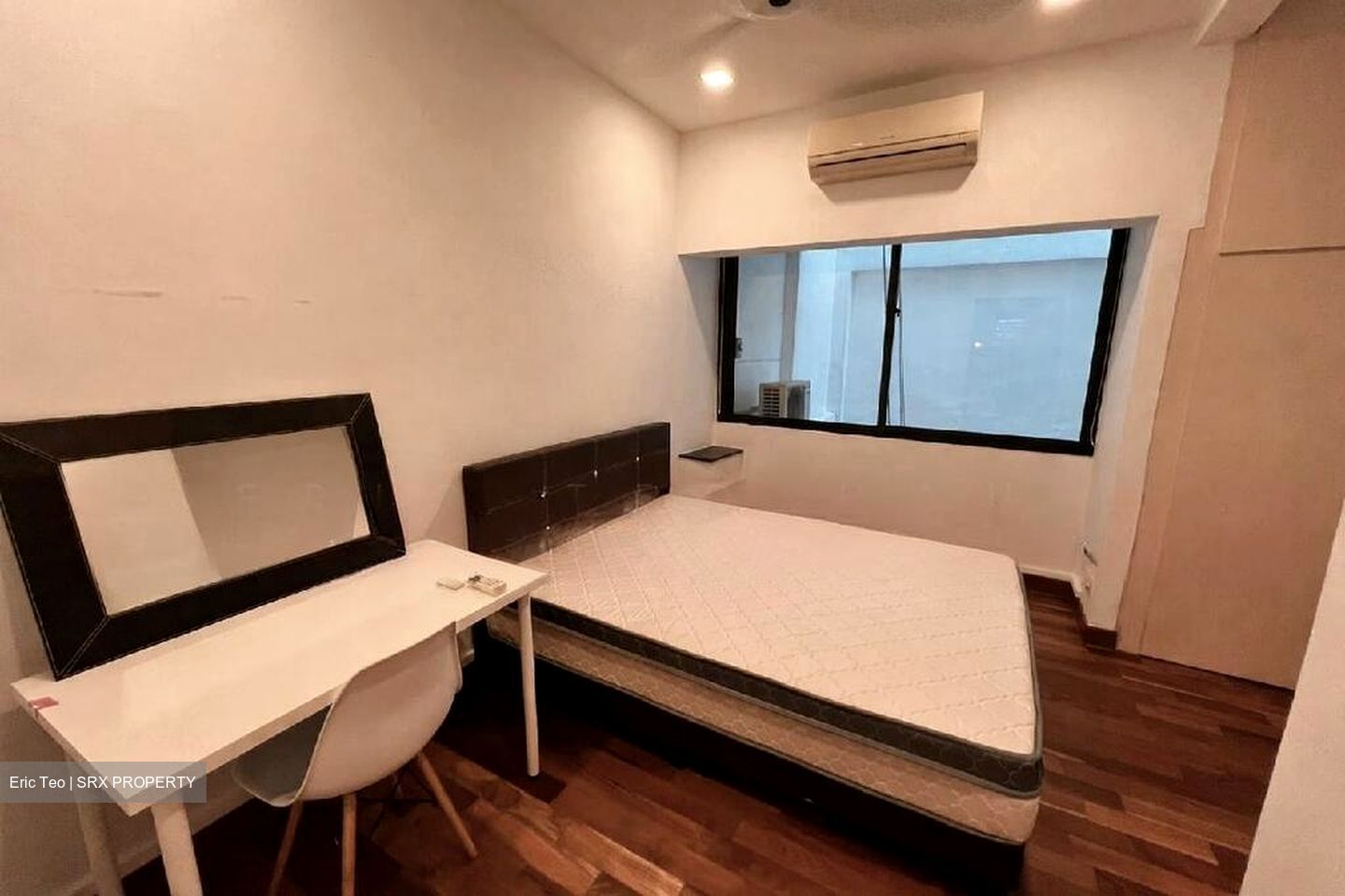 Townhouse Apartments (D9), Apartment #514783611